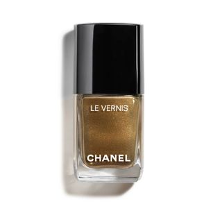 Chanel + Le Vernis in Clair De Lune