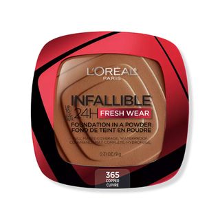 L'Oréal Paris + Infallible 24HR Fresh Wear Foundation in a Powder