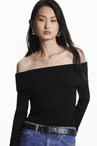 COS + Off-the-Shoulder Long-Sleeved Top