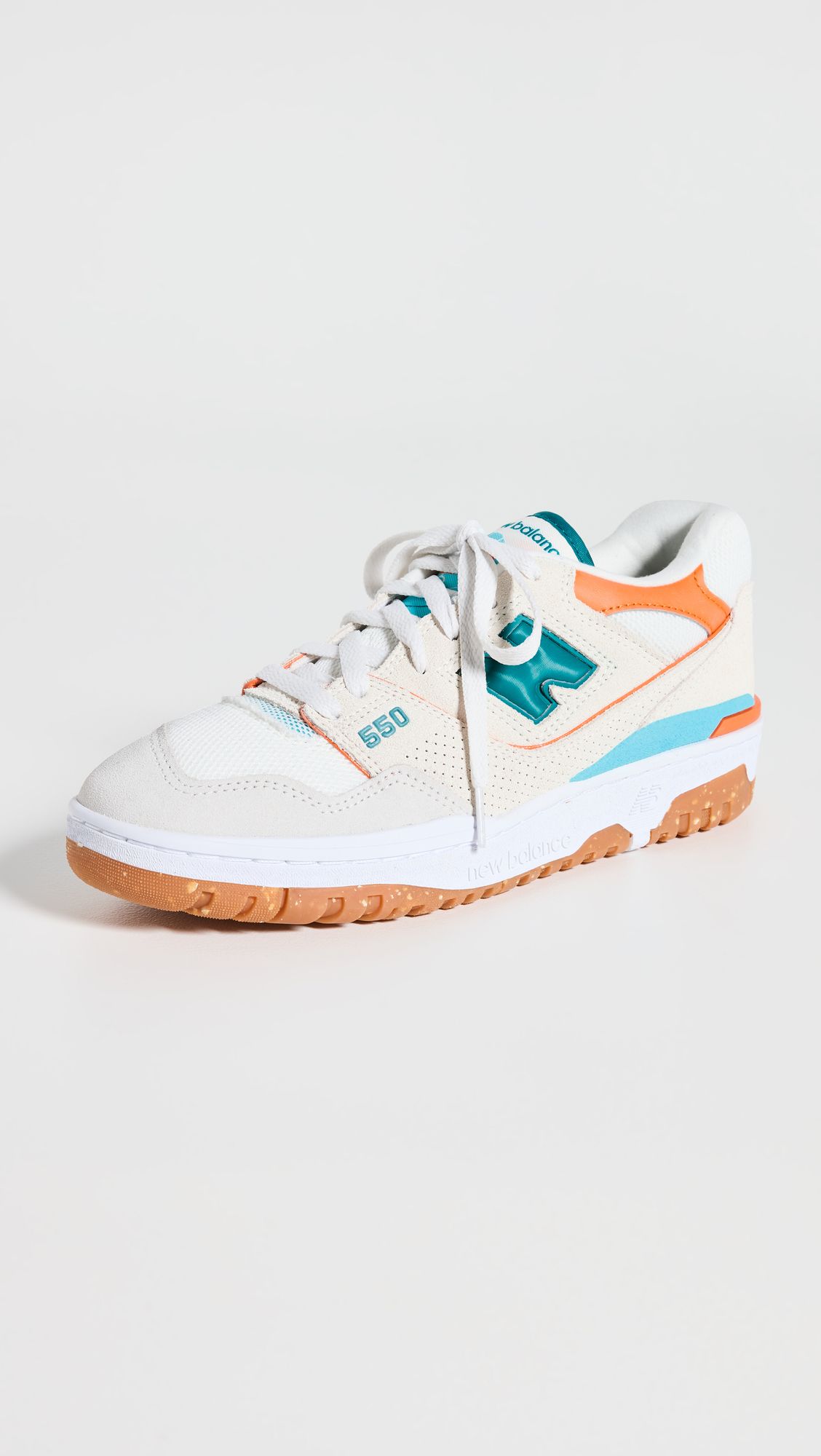 10 Trendy, Casual Outfits Celebrities Are Wearing This Year | Who What Wear