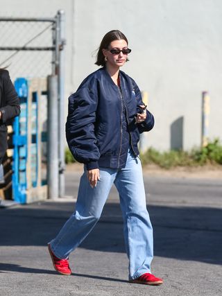 celebrity-shoes-with-baggy-jeans-305898-1677791054435-main