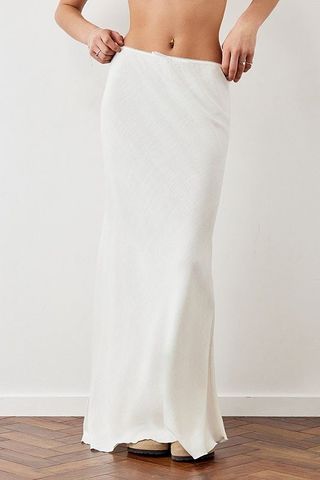 Urban Outfitters + Archive Ivory Linen Lizzie Maxi Skirt