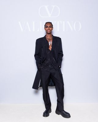 valentino-fall-2023-celebrity-attendees-305958-1678143413237-image