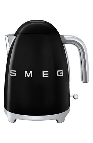 Smeg + '50s Retro Style Electric Kettle