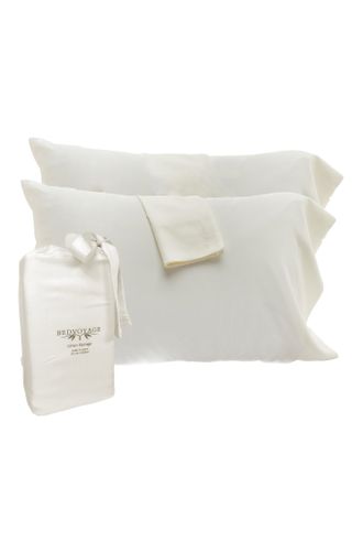 Bedvoyage + Set of 2 Cooling Pillowcases