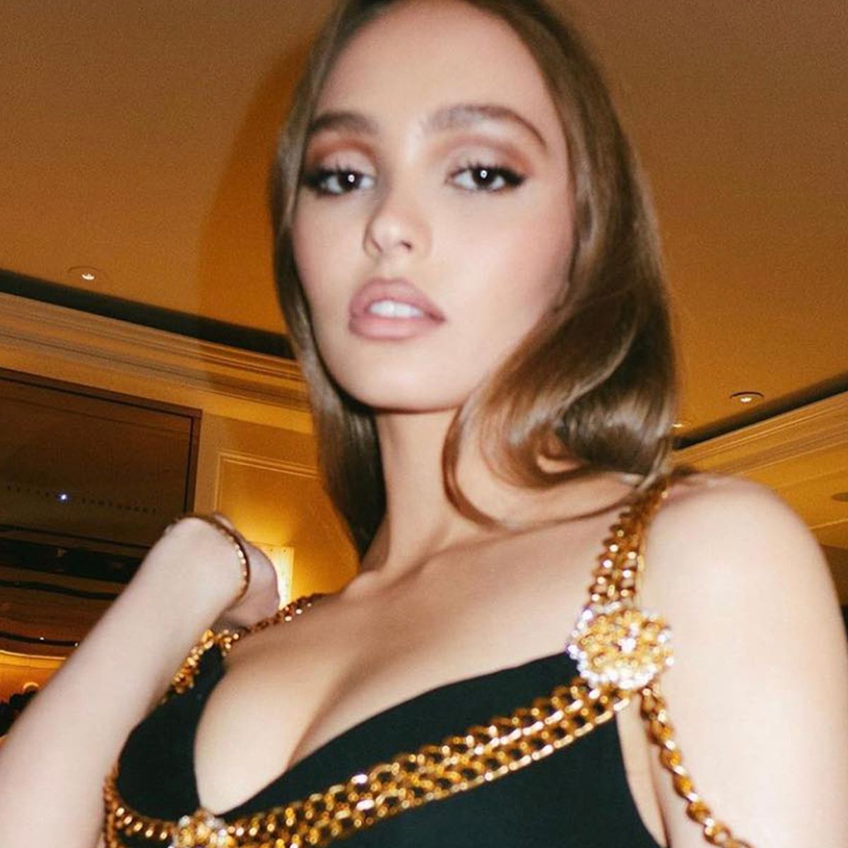 Your Go-To Guide on Re-Creating Lily-Rose Depp's Looks | Who What Wear Your Go-To Guide on Re-Creating Lily-Rose Depp's Looks | Who What Wear