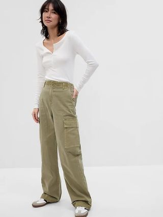 Gap + Loose Khaki Cargo Pants With Washwell