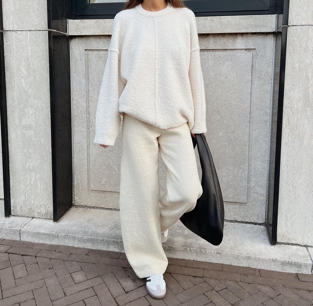 Fall outfit formula: Wide leg trousers, chunky loafers, statement
