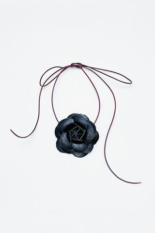 Blo_oberry + Leather Rose Necklace