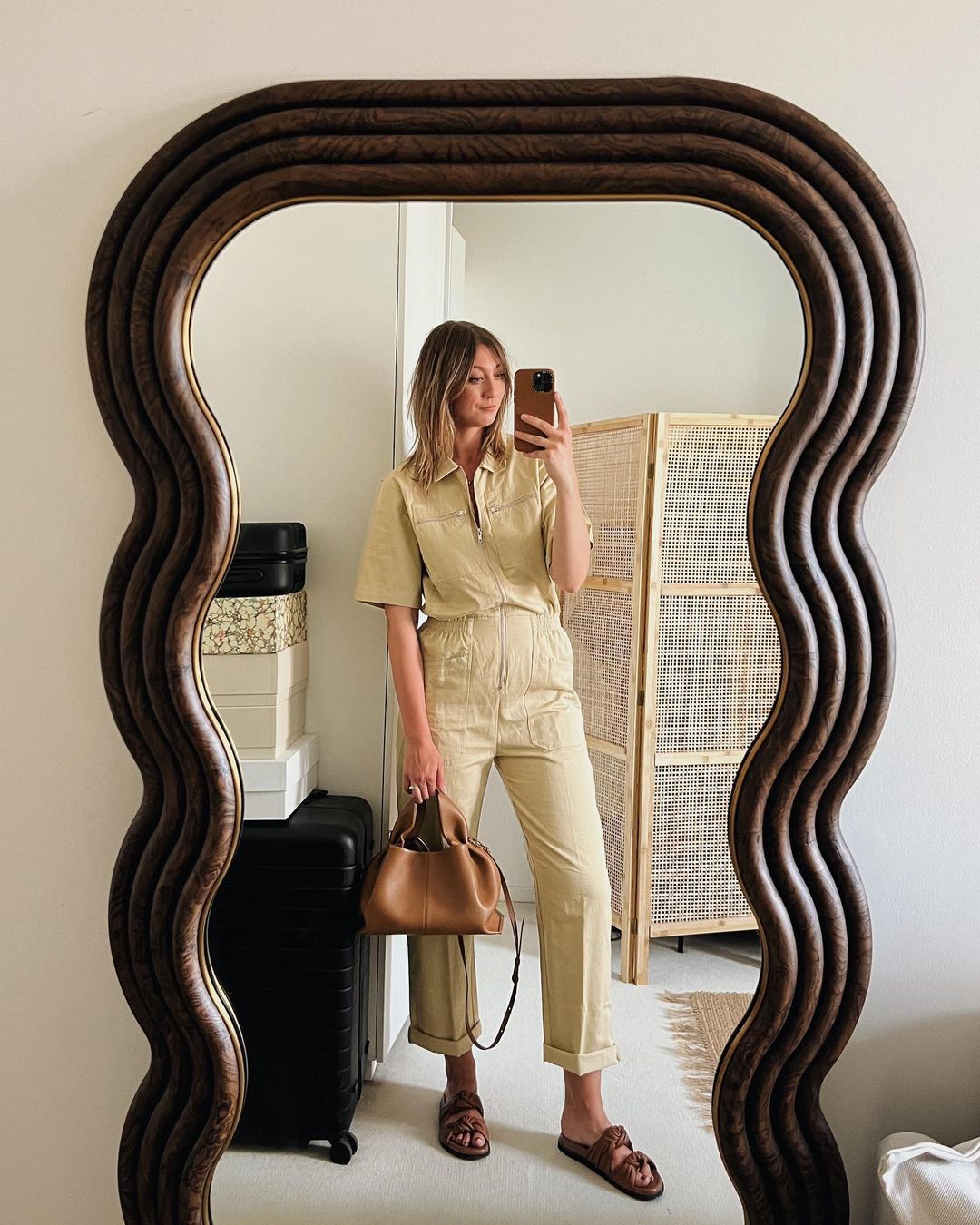 warm-spring-outfits-306616-1680864568669-main-1920-80.jpg
