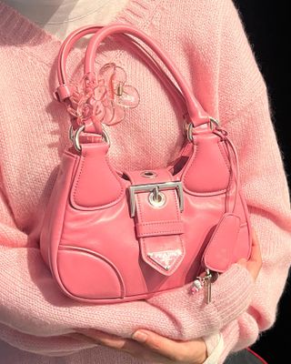 nyc-girl-bag-trends-306623-1680898020016-image