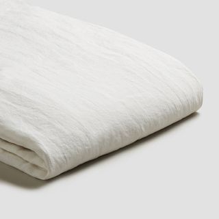 Piglet in Bed + White Linen Duvet Cover