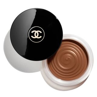 Chanel + Les Beiges Healthy Glow Bronzing Cream in Deep Bronze
