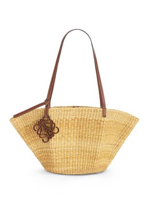 Loewe + Small Shell Basket Bag in Elephant Grass and Calfskin