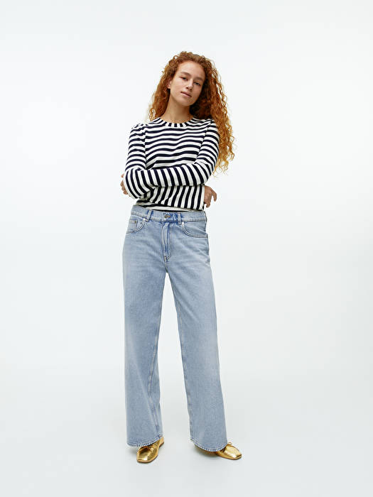 Arket + Cloud Low Loose Jeans