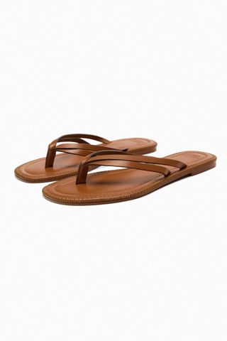 Zara + Low-Heeled Strappy Leather Sandals