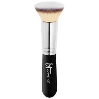 It Cosmetics + Heavenly Luxe Flat Top Buffing Foundation Brush #6