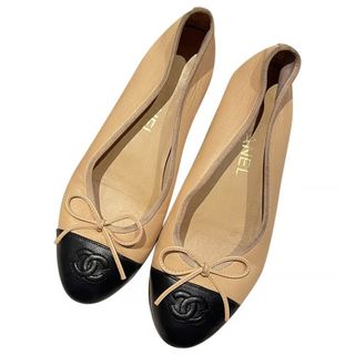 Chanel + Leather Ballet Flats