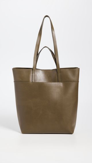 Madewell + The Essential Tote in Leather