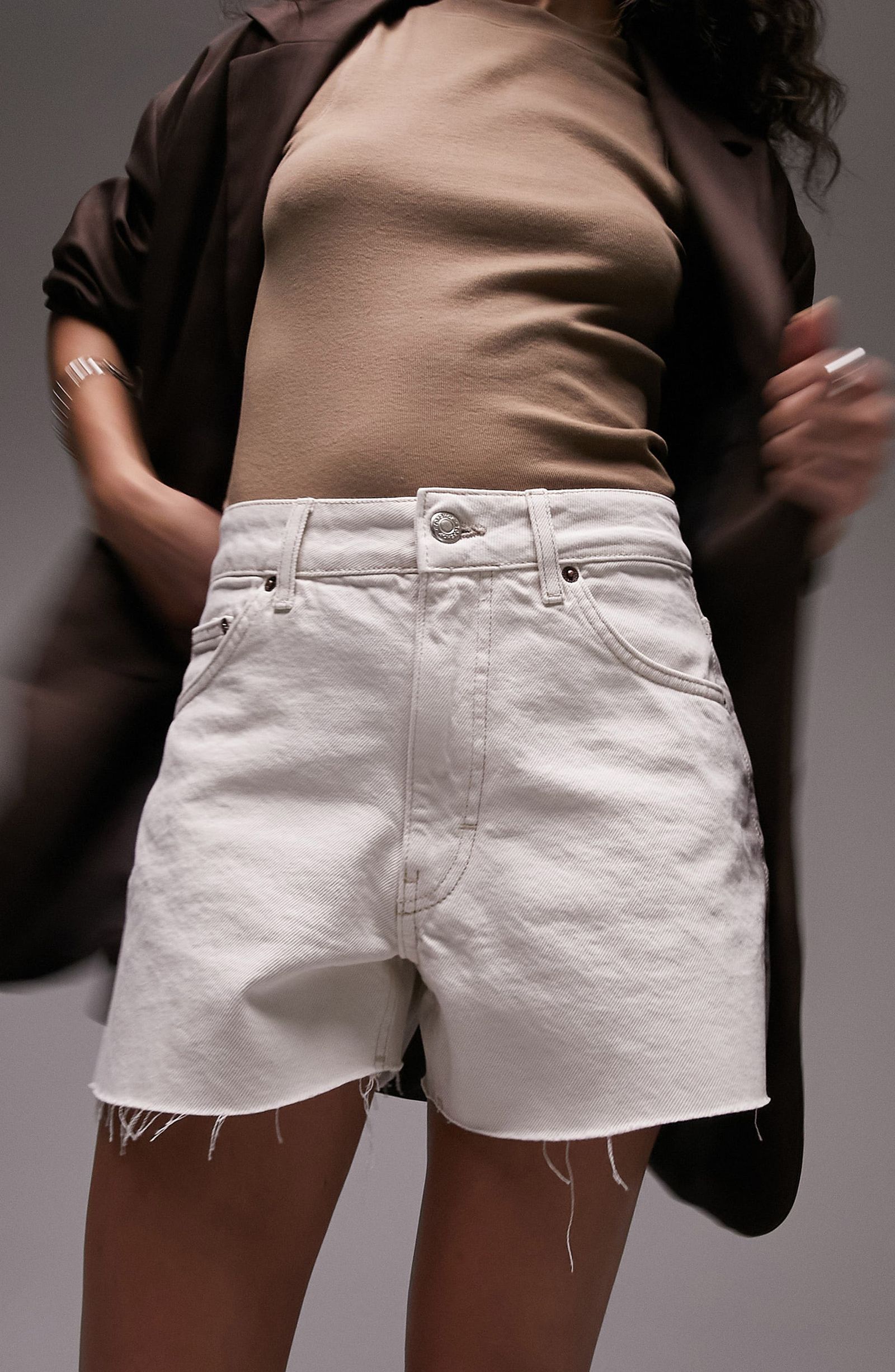 How to Wear Denim Shorts In 2023: 8 Key Items | Who What Wear