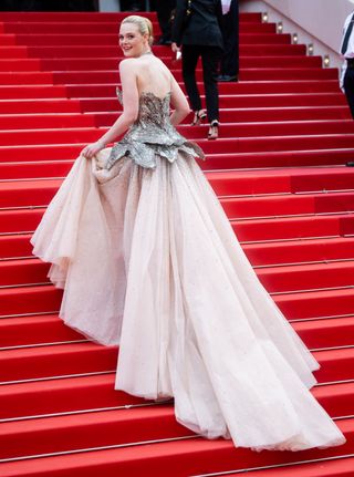 cannes-red-carpet-2023-307325-1684402387243-image