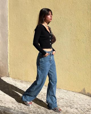 french-girl-styling-jeans-307377-1684764608063-image