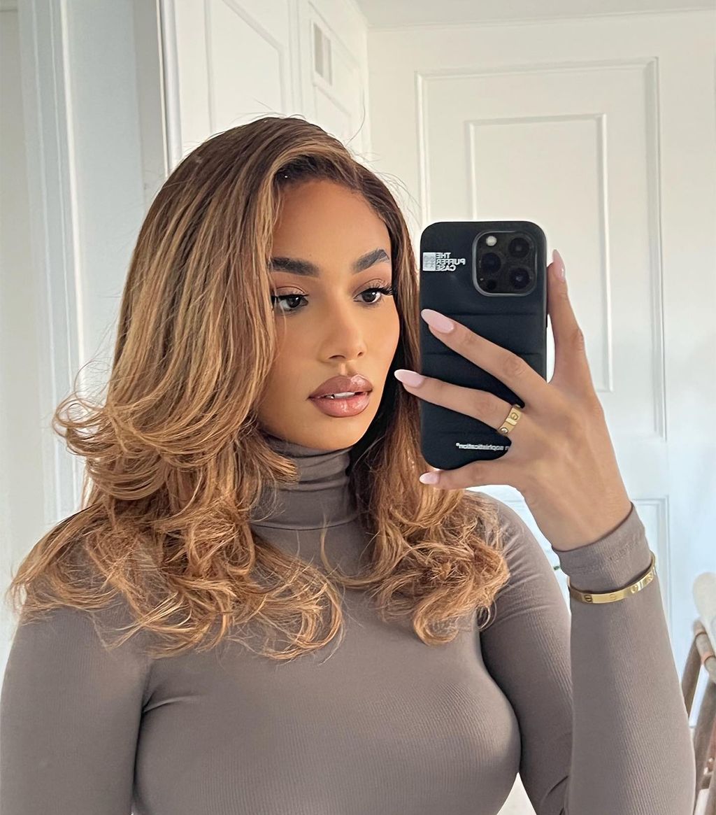 Products to maintain a sophisticated side part