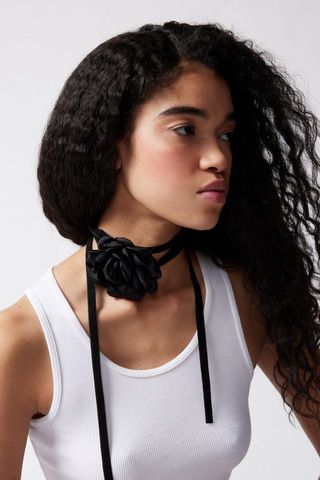 Urban Outfitters + Velvet Rosette Wrap Choker Necklace