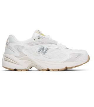 New Balance + White 725V1 Sneakers