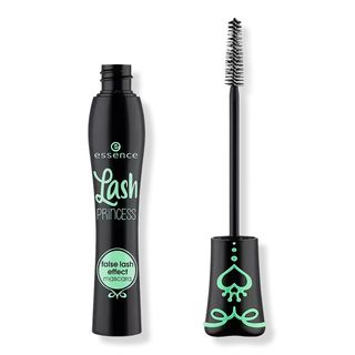 Essence Cosmetics + Lash Princess False Lash Effect