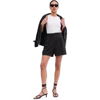 Gap + Pleated Linen Shorts