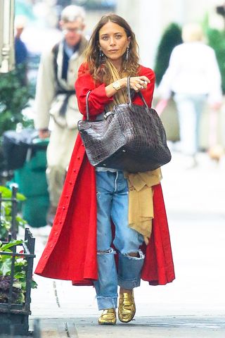 mary-kate-olsen-trends-308034-1687902730850-main