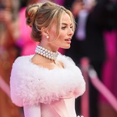 margot-robbie-barbie-london-premiere-308277-1689185310326-square