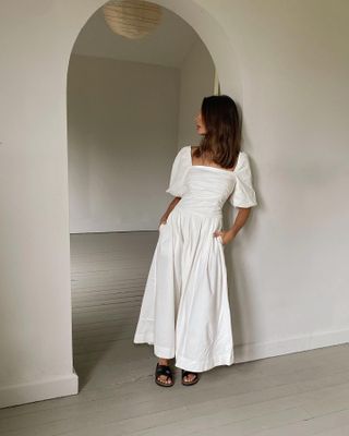 white-dress-and-sandals-308310-1689331475058-main