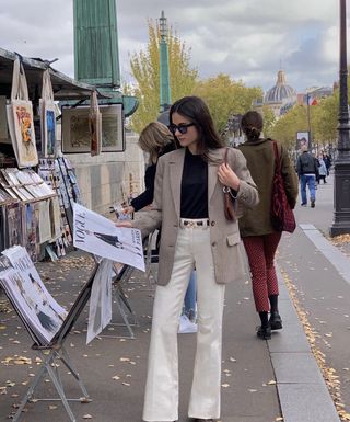 french-girl-white-jeans-trend-308483-1692050216338-main