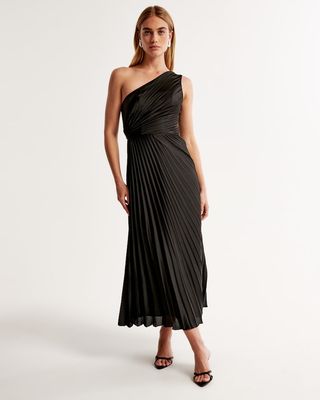 Abercrombie 
Fitch + One-Shoulder Pleated Maxi Dress