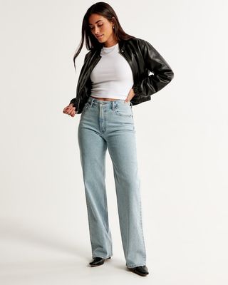 Abercrombie 
Fitch + Curve Love High Rise 90s Relaxed Jean