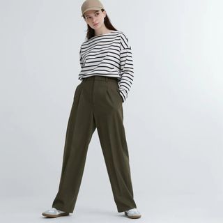 Uniqlo + Pleated Wide Leg Trousers in Olive