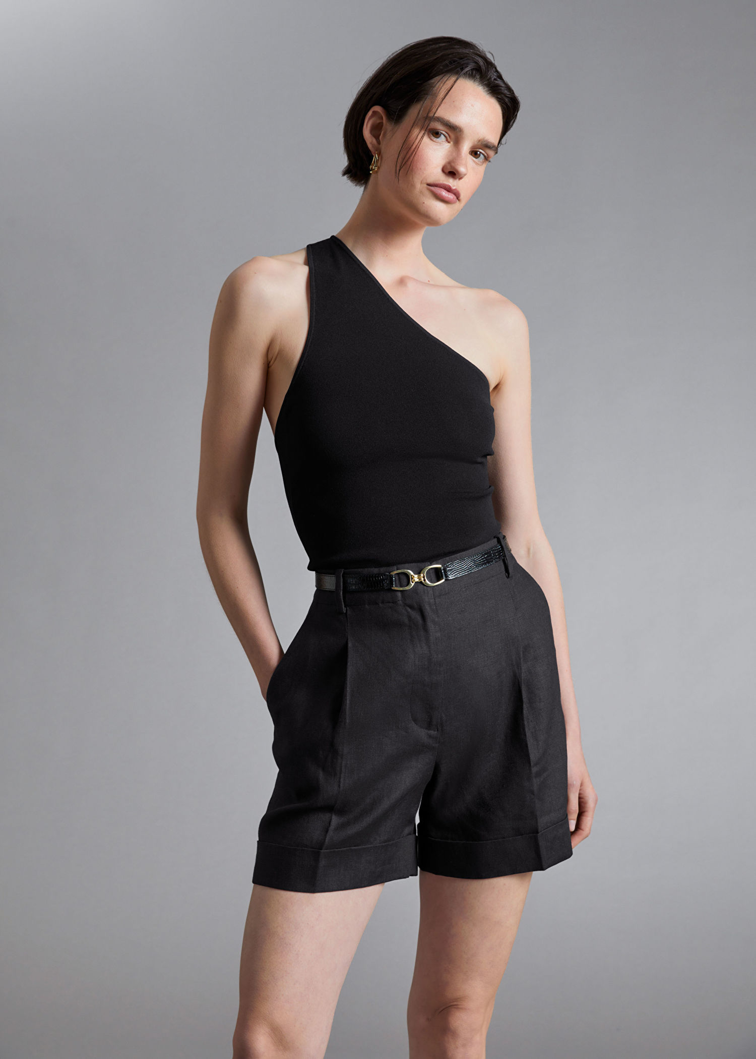 & Other Stories + Tailored Wide-Leg Linen Shorts