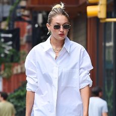 gigi-hadid-ballet-flats-outfit-308922-1692295156652-square