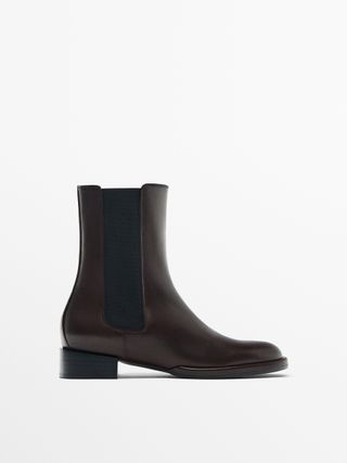 Massimo Dutti + Flat Chelsea Boots
