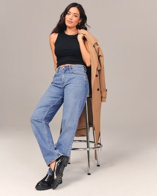 Abercrombie & Fitch + Curve Love Mid Rise 90s Straight Jean