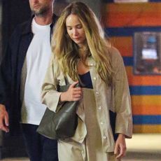 jennifer-lawrence-night-out-flats-outfit-309103-1692993988562-square