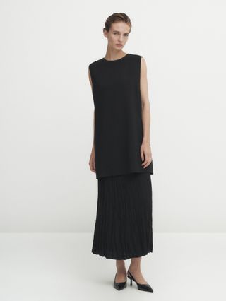 Massimo Dutti + Short Sleeveless Black Dress