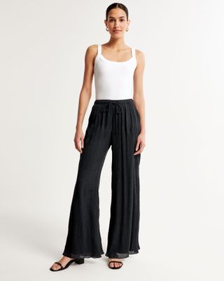 Abercrombie & Fitch + Crinkle Textured Pull-On Wide Leg Pant