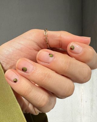 olive-green-nails-309398-1694600068678-main
