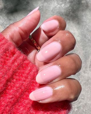 winter-nail-trends-2023-309616-1695385791687-main