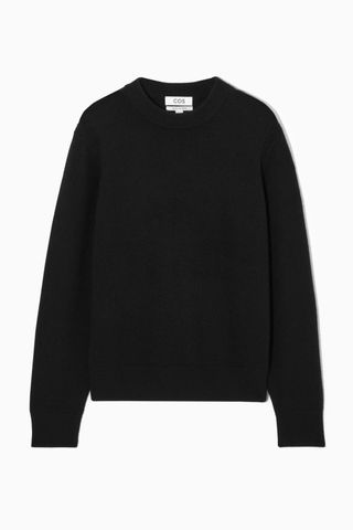 COS + Pure Cashmere Jumper in Black