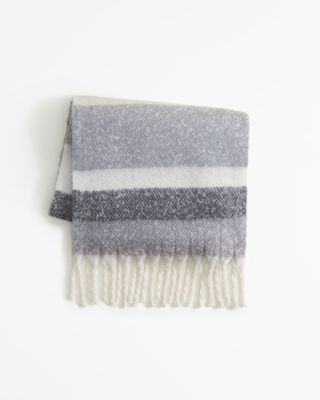 Abercrombie & Fitch + Chunky Scarf
