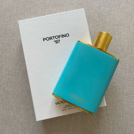 victoria-beckham-perfume-review-309918-1696600927117-square